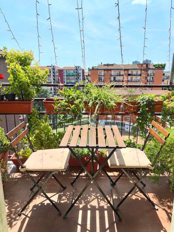 appartamento in vendita a Milano in zona Corvetto