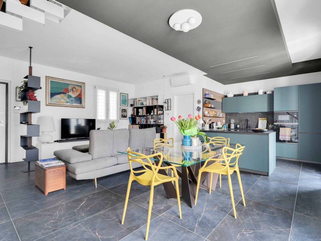 appartamento in vendita a Milano in zona Famagosta