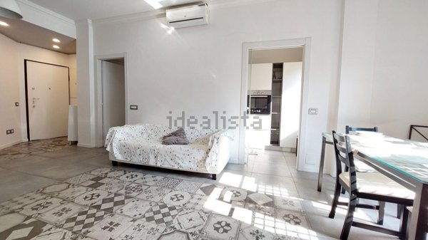appartamento in vendita a Milano in zona Lorenteggio