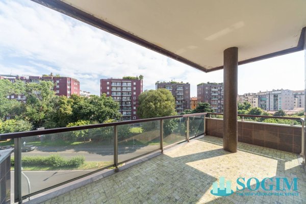 appartamento in vendita a Milano in zona Porta Vigentina