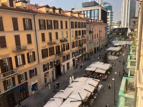 appartamento in vendita a Milano in zona Porta Garibaldi