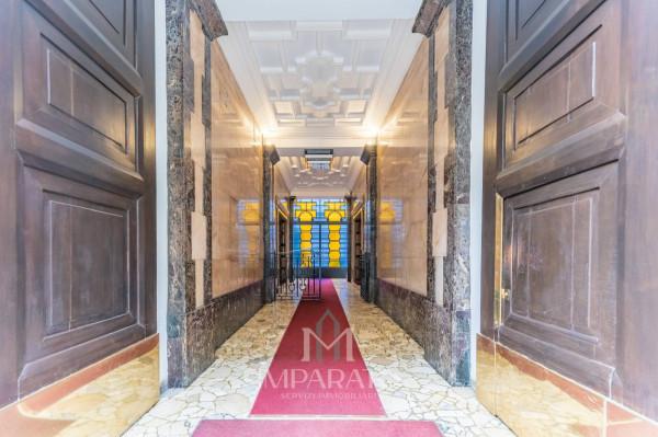 appartamento in vendita a Milano in zona Porta Garibaldi