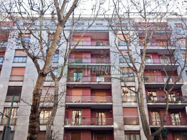 appartamento in vendita a Milano in zona Famagosta