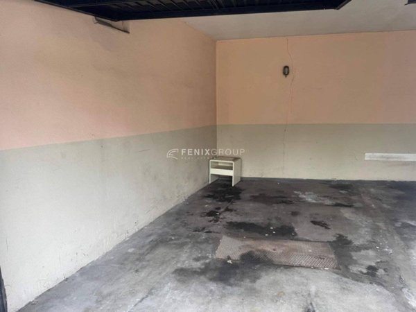 negozio in vendita a Milano in zona Garegnano