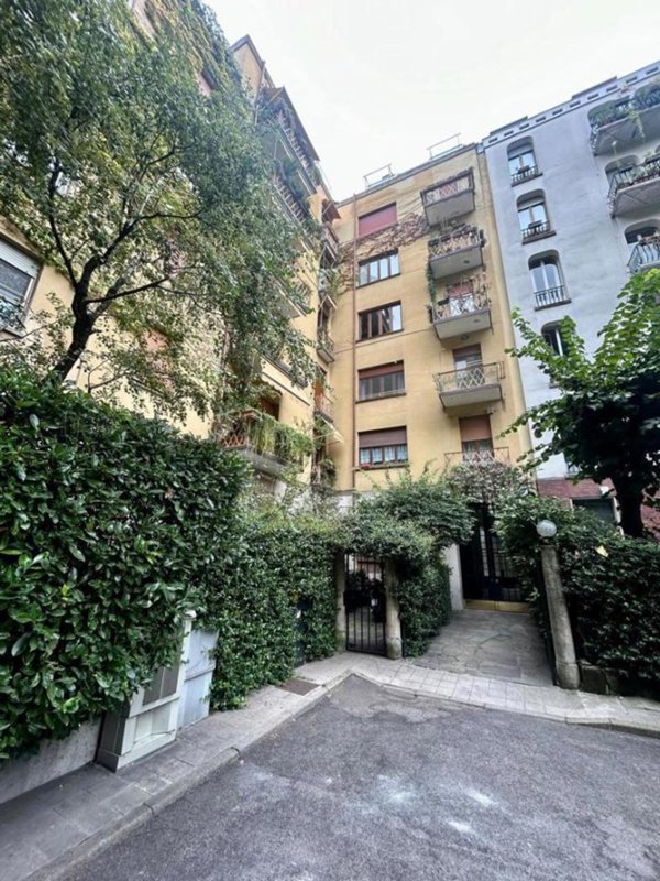 casa indipendente in vendita a Milano in zona Solari