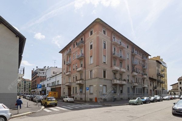 appartamento in vendita a Milano in zona Bovisa