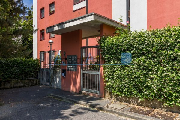 appartamento in vendita a Milano in zona Trenno