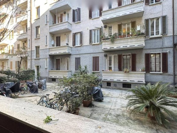 appartamento in vendita a Milano in zona Solari