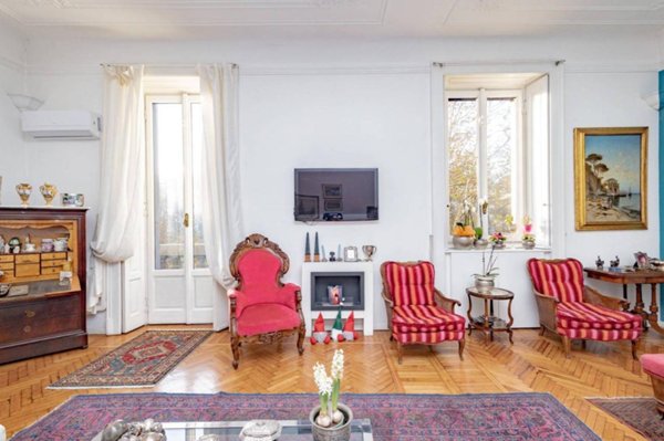 appartamento in vendita a Milano in zona Casoretto