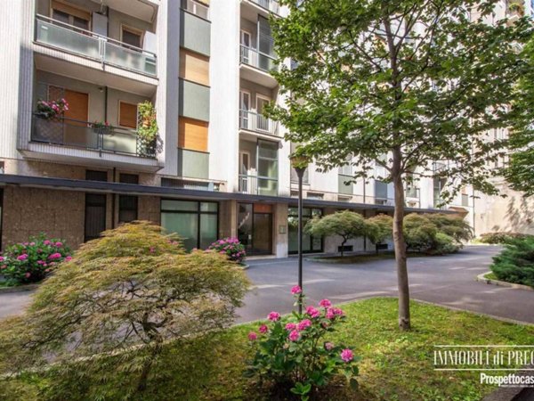 appartamento in vendita a Milano in zona Solari