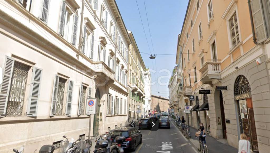 intera palazzina in vendita a Milano