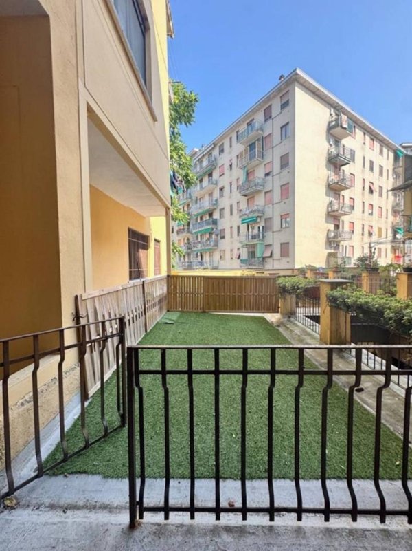 appartamento in vendita a Milano in zona Barona