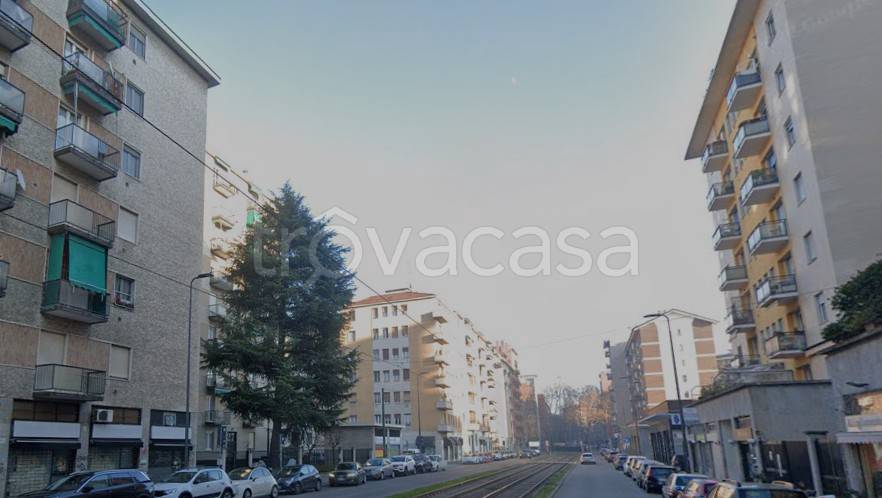 appartamento in vendita a Milano in zona Piazzale Lodi