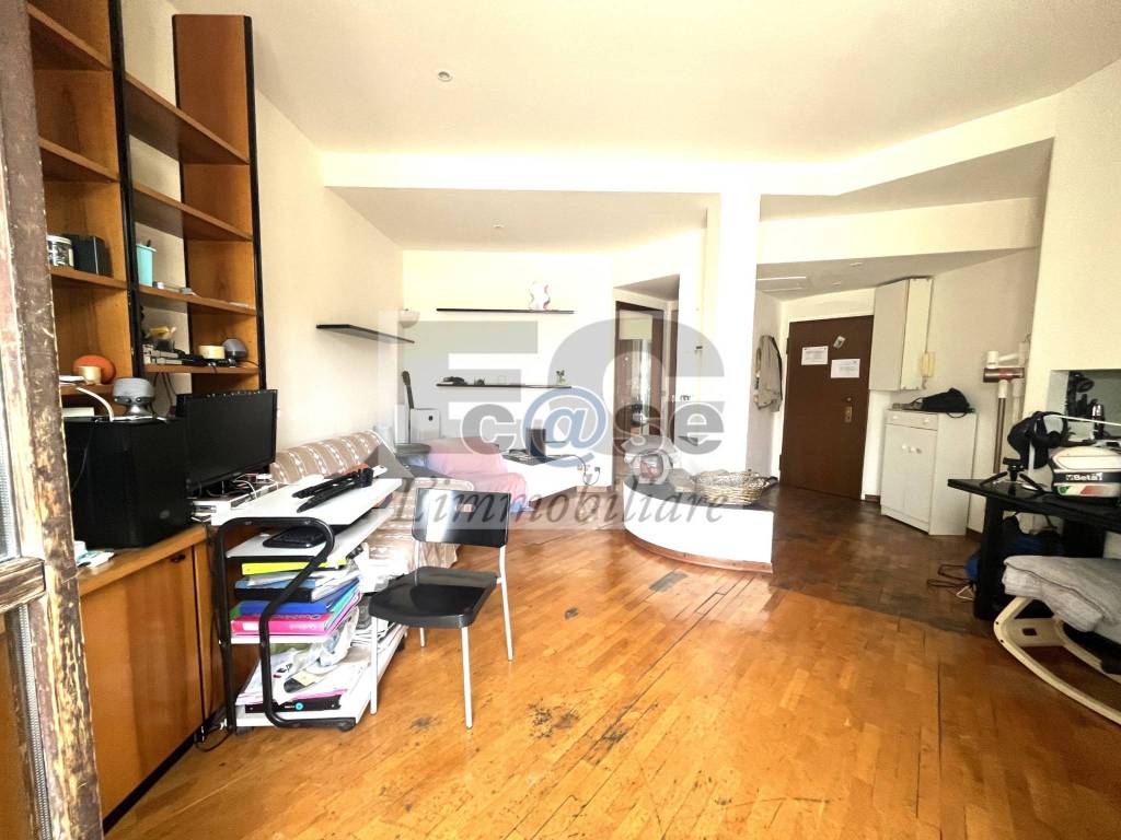 appartamento in vendita a Milano in zona Città Studi