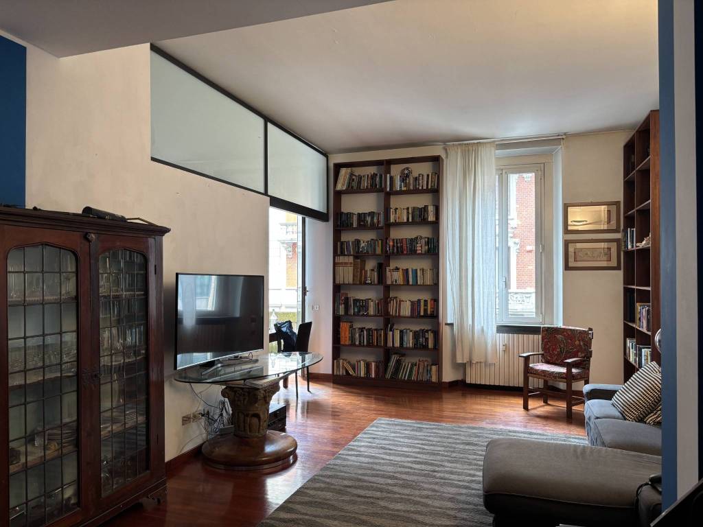 appartamento in vendita a Milano in zona Centro Direzionale