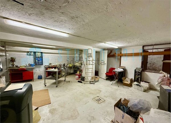 locale di sgombero in vendita a Milano in zona Città Studi
