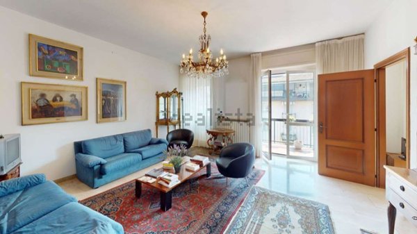 appartamento in vendita a Milano in zona Lorenteggio