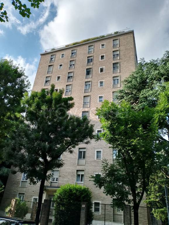 appartamento in vendita a Milano in zona Prato Centenaro