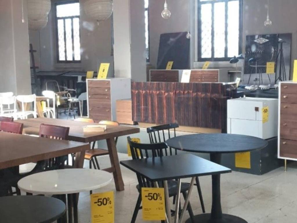 ufficio in vendita a Milano in zona Crescenzago