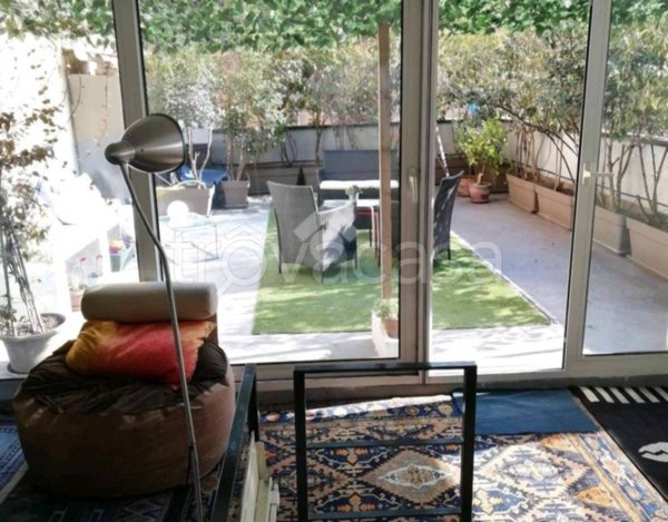 appartamento in vendita a Milano in zona Isola