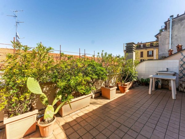 appartamento in vendita a Milano in zona Gorla