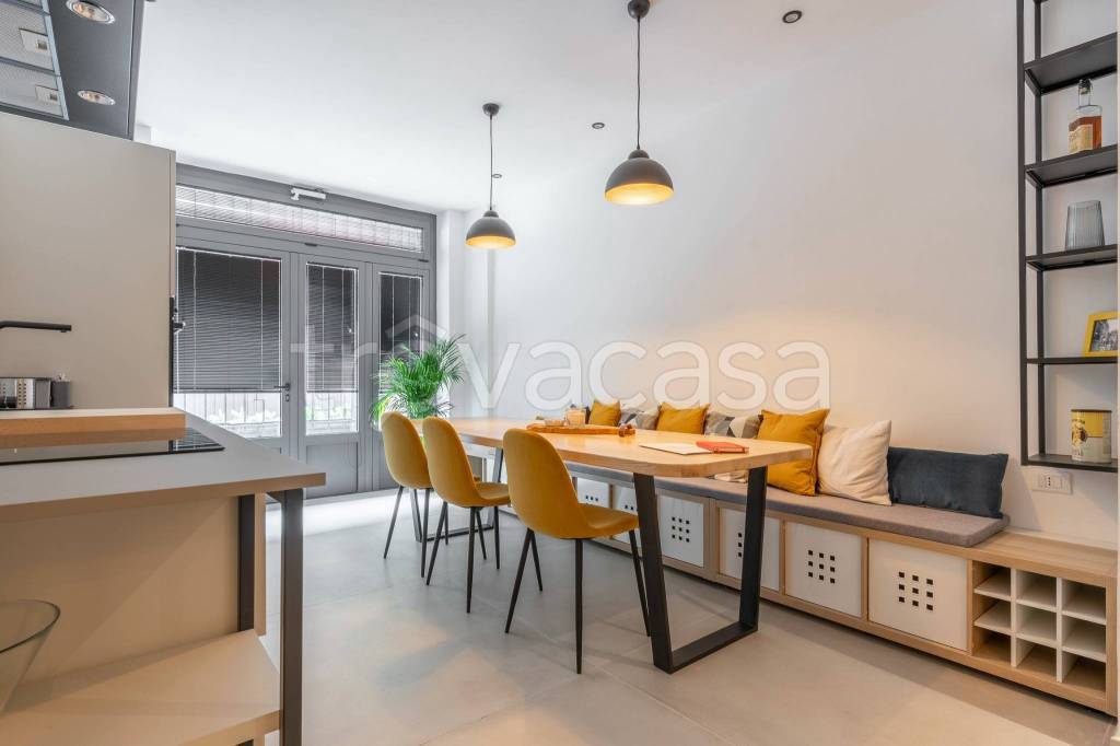 appartamento in vendita a Milano in zona Stadera