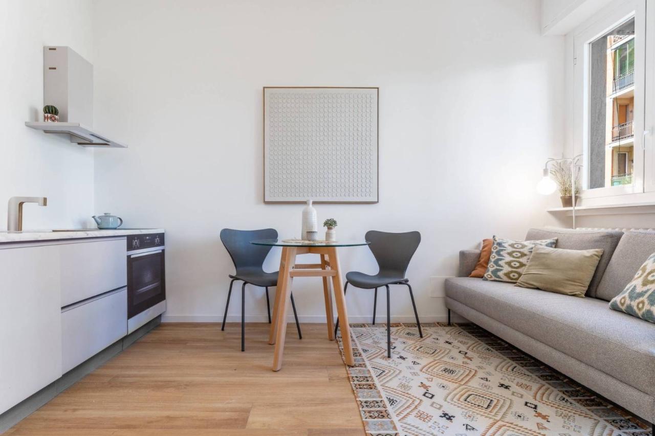 appartamento in vendita a Milano in zona Segnano