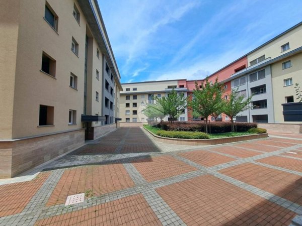 casa indipendente in vendita a Milano in zona Affori