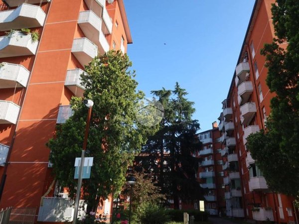 appartamento in vendita a Milano in zona Forlanini