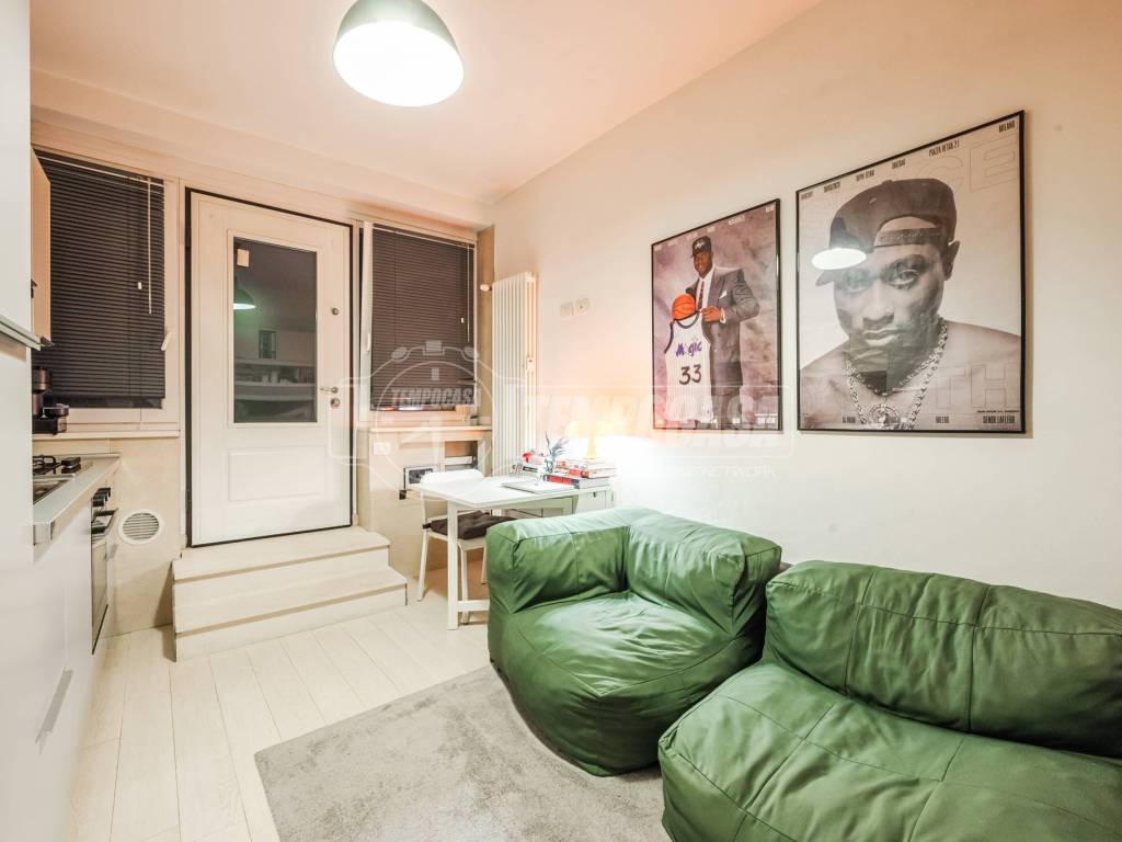 appartamento in vendita a Milano in zona Vigentino