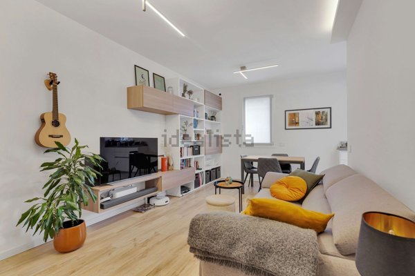 appartamento in vendita a Milano in zona Gorla