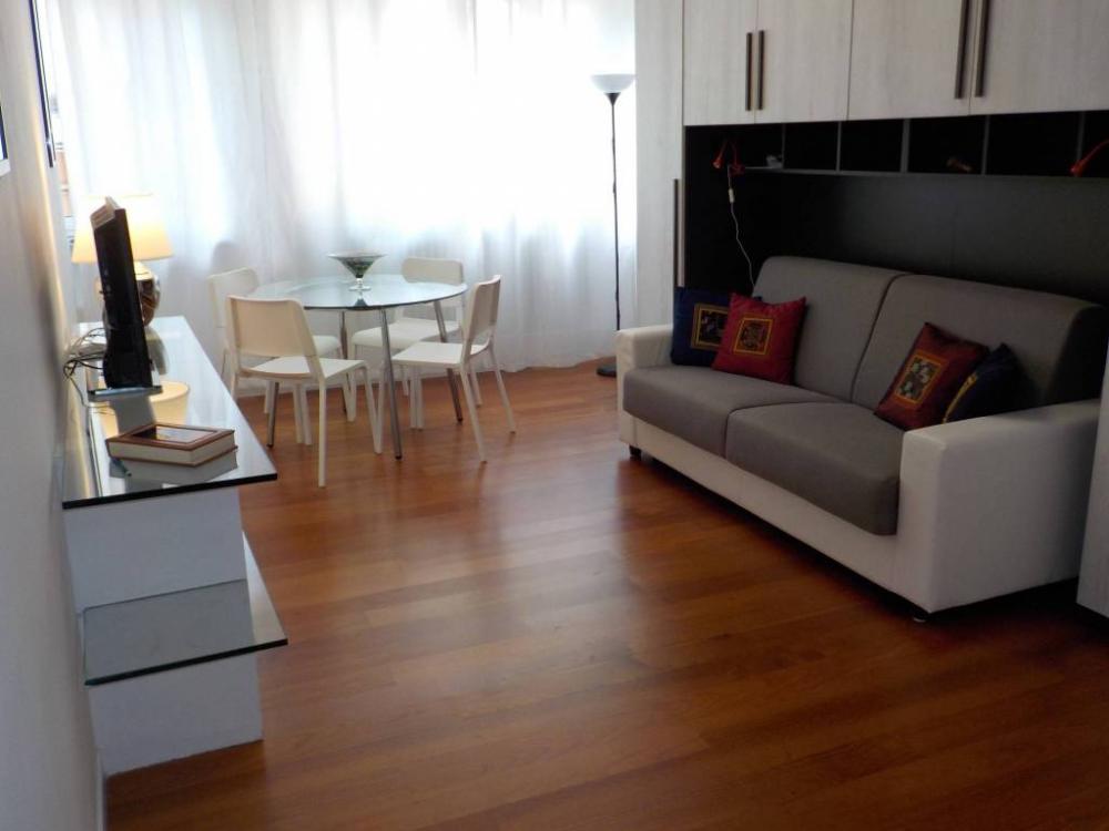 appartamento in vendita a Milano in zona Città Studi