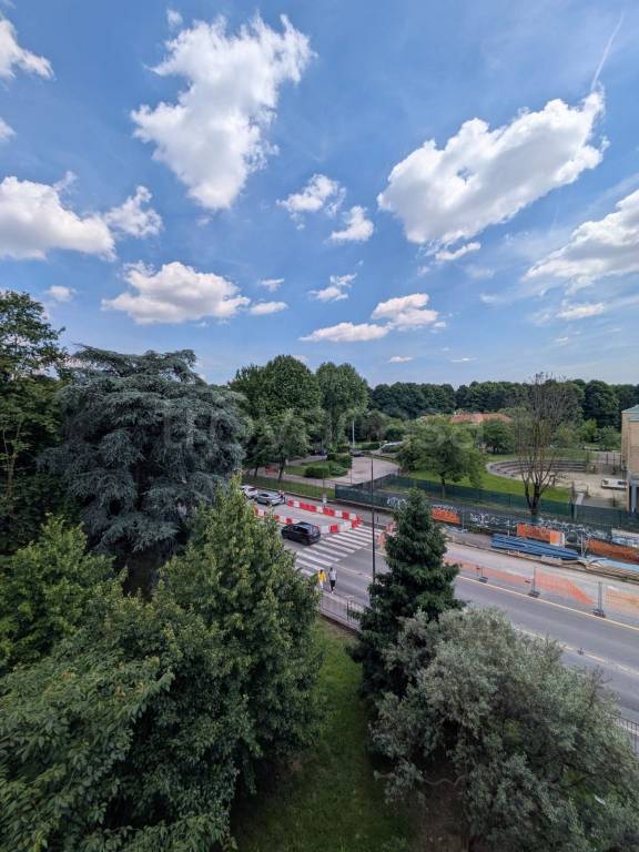 appartamento in vendita a Milano in zona Comasina