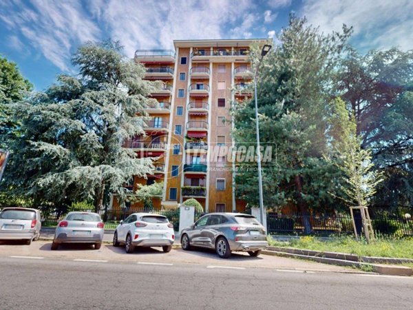 appartamento in vendita a Milano in zona XXII Marzo