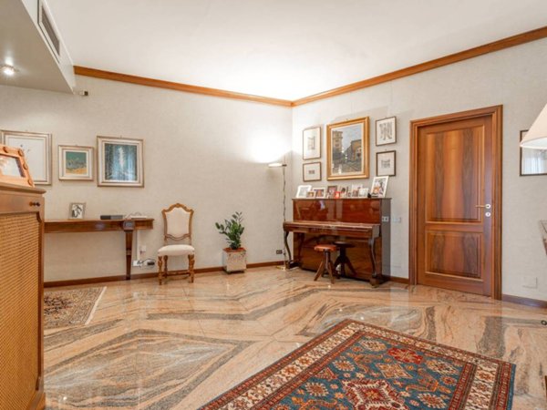 appartamento in vendita a Milano in zona Vigentino