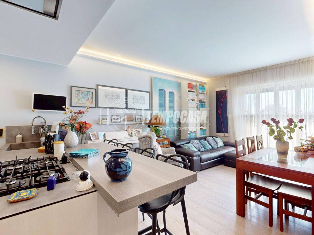 appartamento in vendita a Milano in zona Loreto