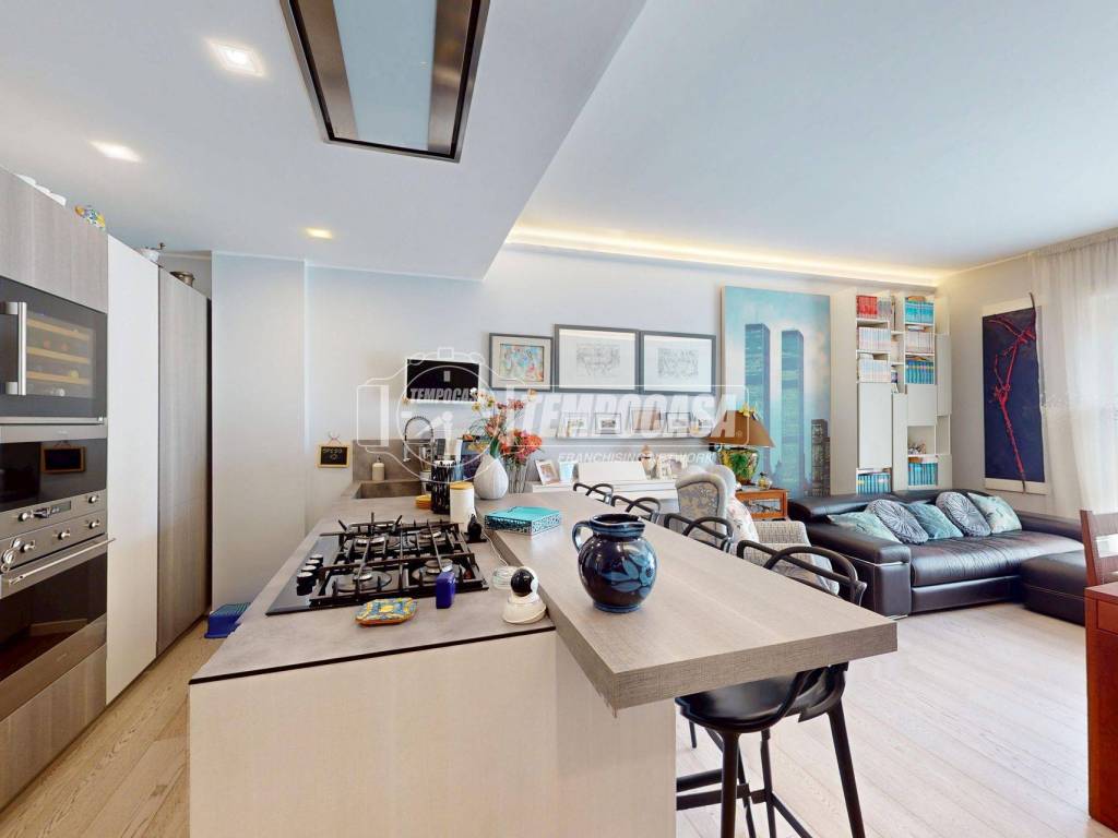 appartamento in vendita a Milano in zona Loreto