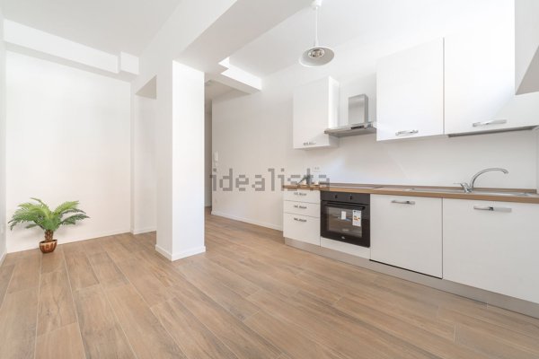appartamento in vendita a Milano in zona Vigentino