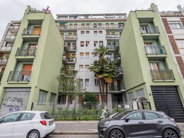 appartamento in vendita a Milano in zona Forze Armate