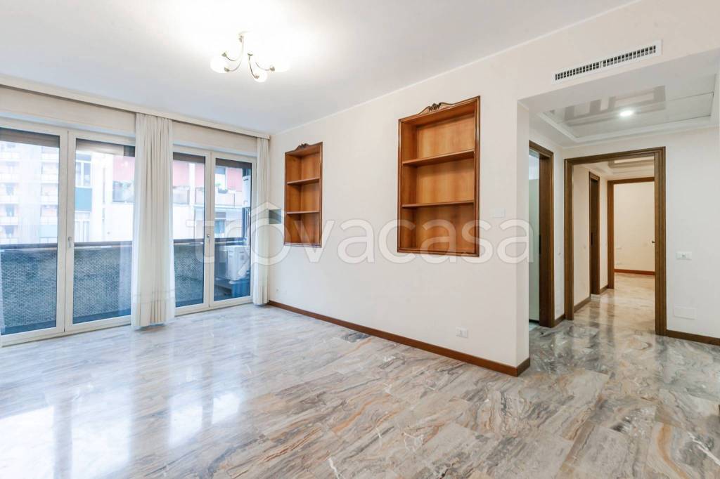 appartamento in vendita a Milano in zona Loreto