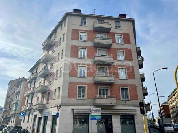 appartamento in vendita a Milano in zona Dergano