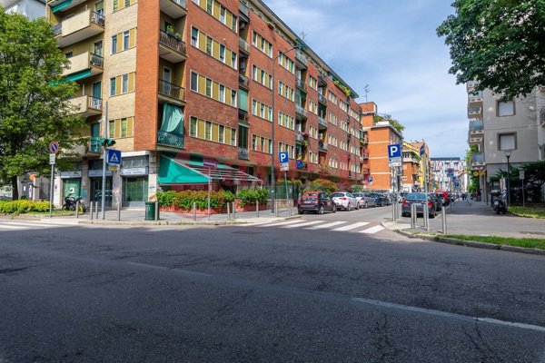 appartamento in vendita a Milano in zona Dergano