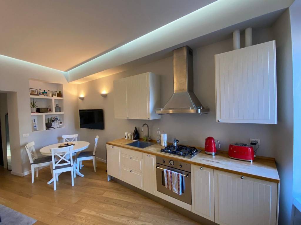 appartamento in vendita a Milano in zona Solari