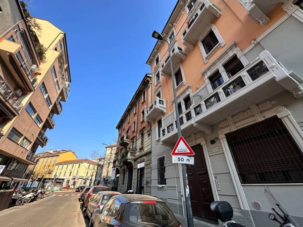 locale commerciale in vendita a Milano