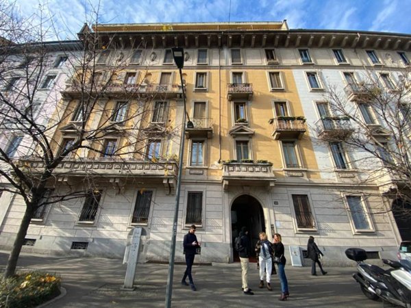 appartamento in vendita a Milano in zona Solari
