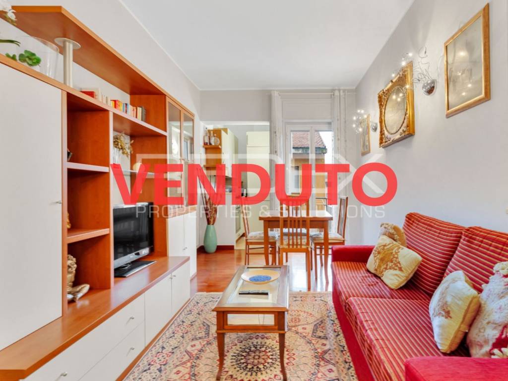 appartamento in vendita a Milano in zona Adriano