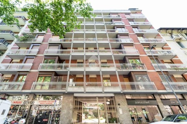 appartamento in vendita a Milano in zona Cadorna