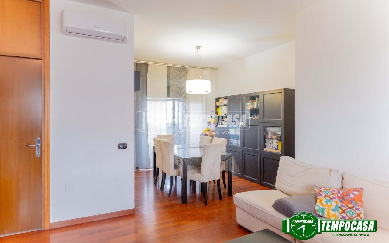 appartamento in vendita a Milano in zona Quarto Cagnino