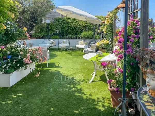 appartamento in vendita a Milano in zona Isola