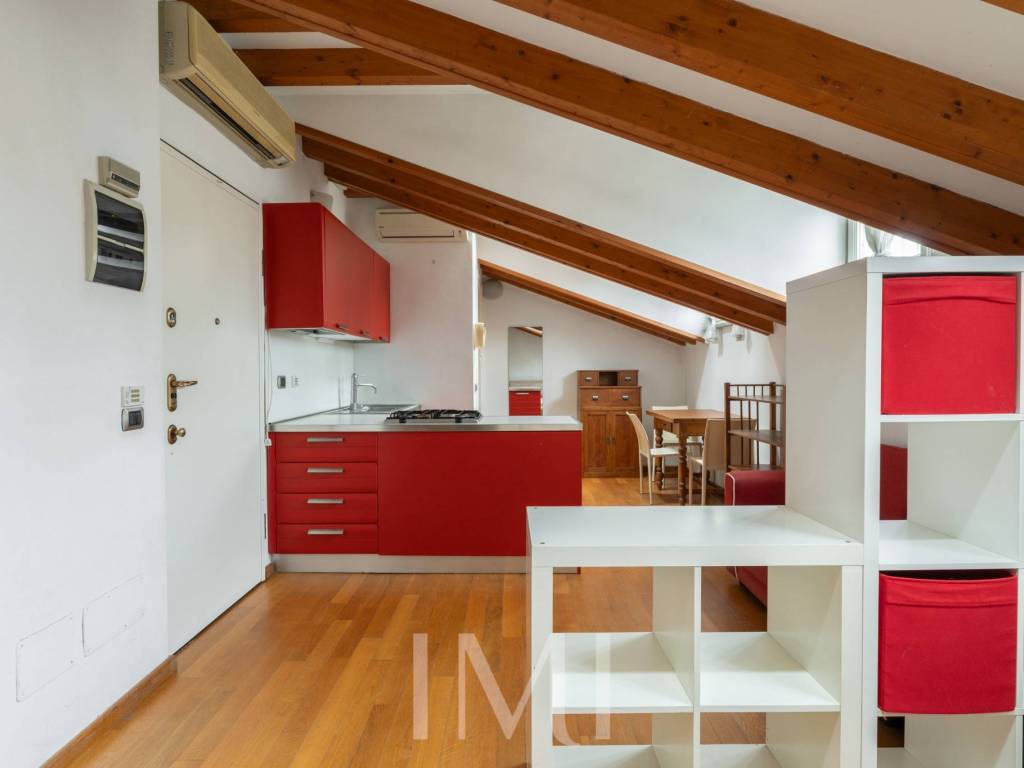 appartamento in vendita a Milano in zona Conchetta